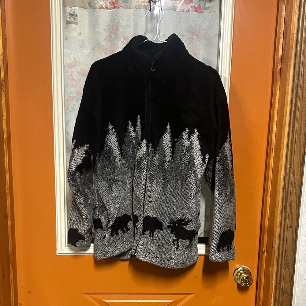 Black and Gray Forest Animal Fleece Jacket